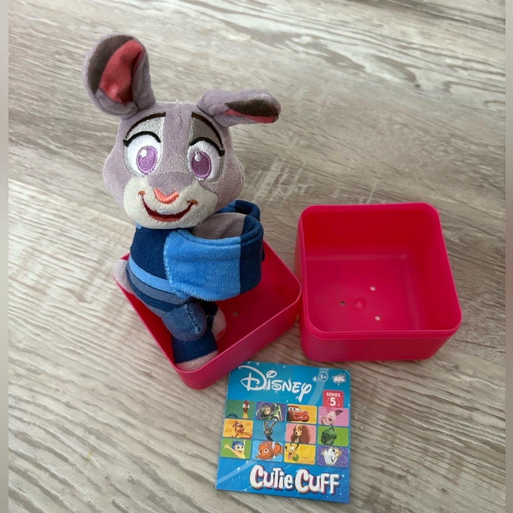 Judy Hopps Disney Cutie Cuff
